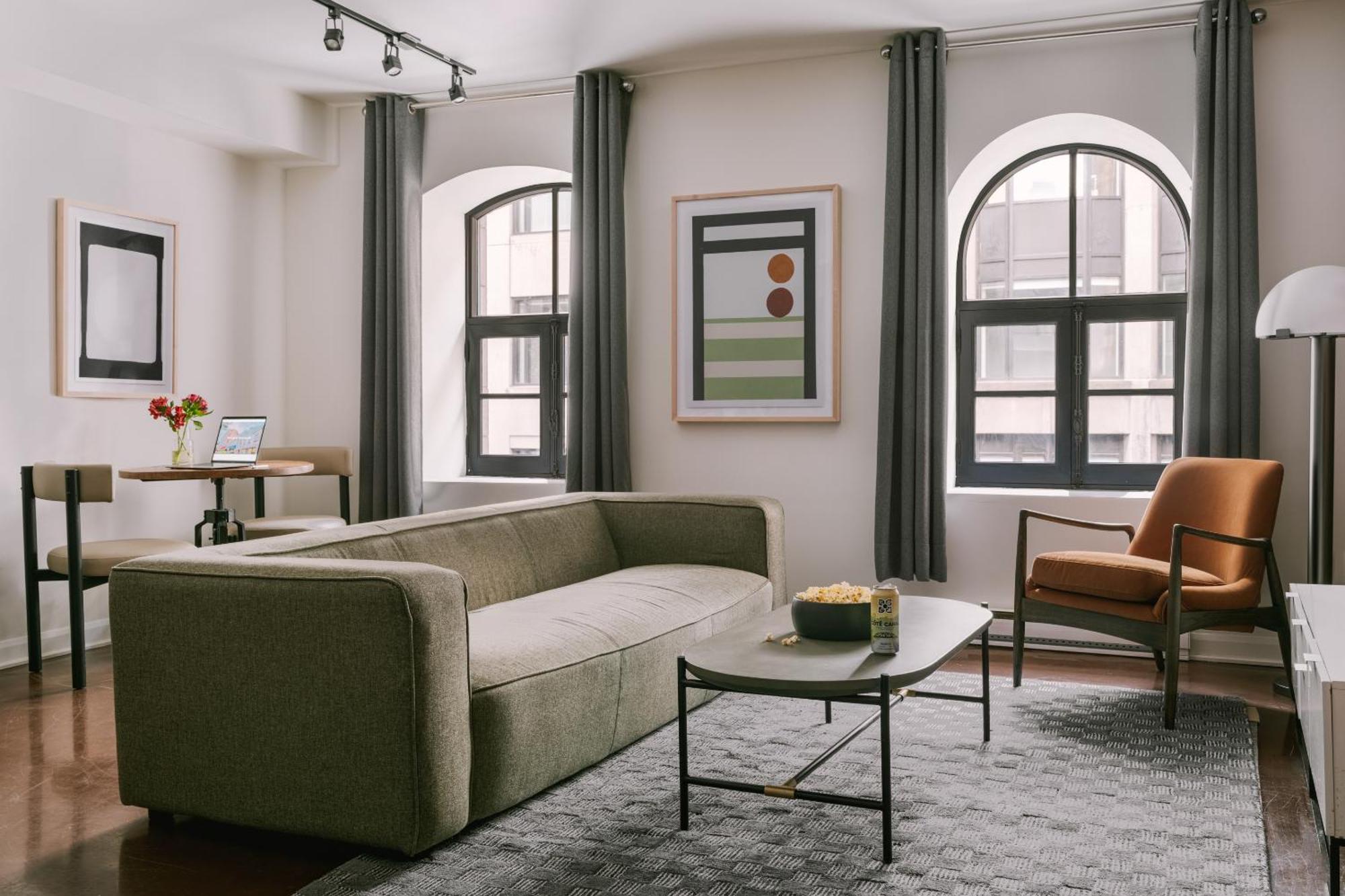 Sonder Penny Lane Aparthotel มอนทรีอัล ภายนอก รูปภาพ