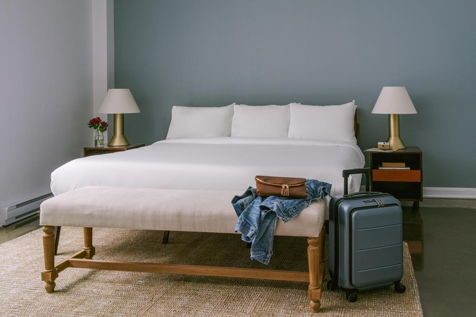 Sonder Penny Lane Aparthotel มอนทรีอัล ภายนอก รูปภาพ