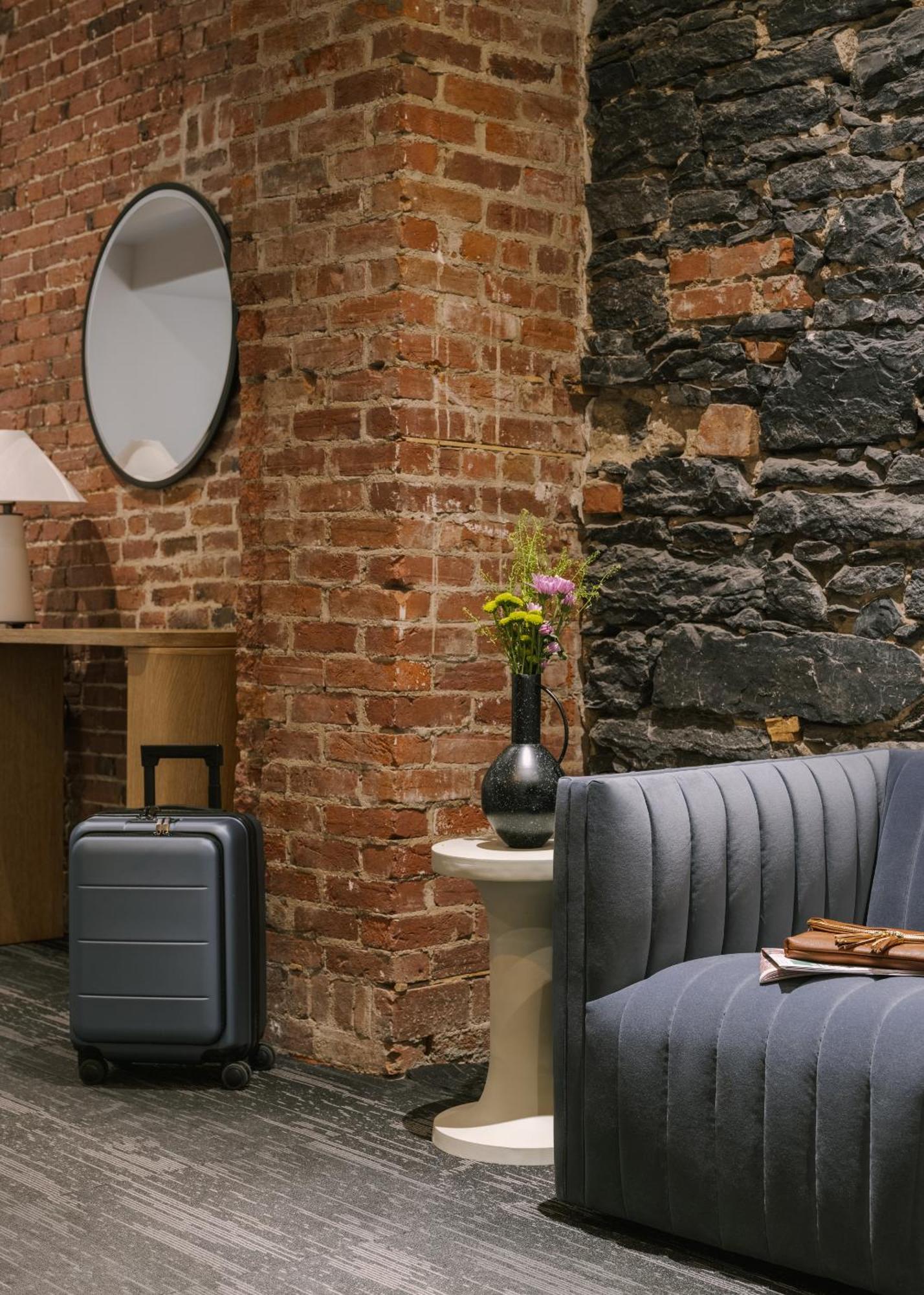 Sonder Penny Lane Aparthotel มอนทรีอัล ภายนอก รูปภาพ